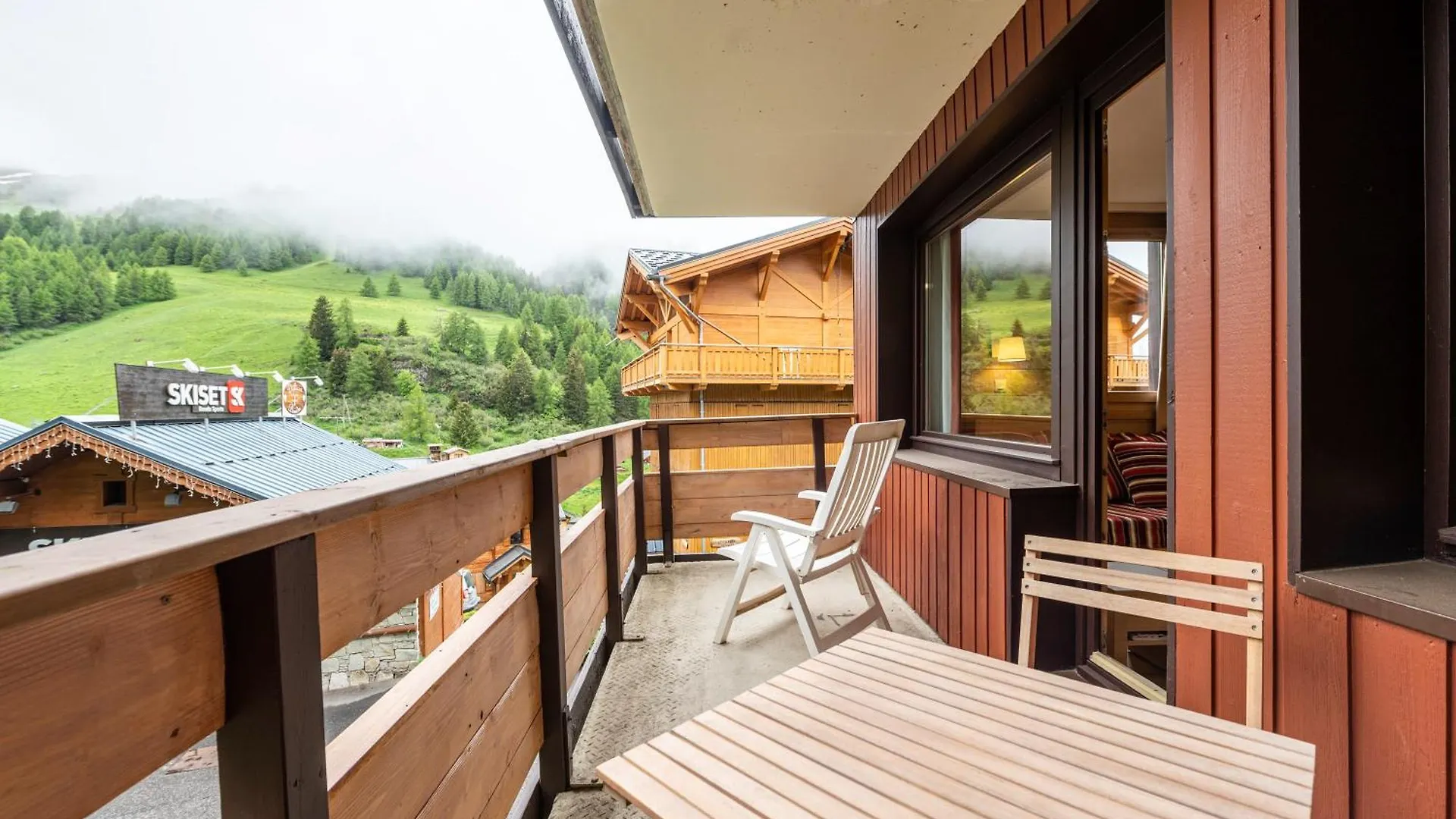 Apartment Appartement La Plagne 1800 - 5 Pers France